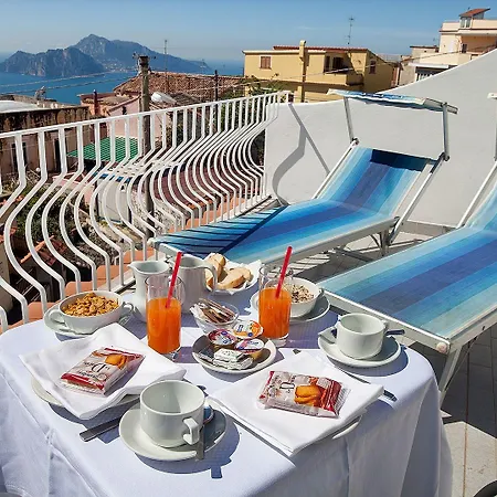 Caruso מלון מסה לוברנסה