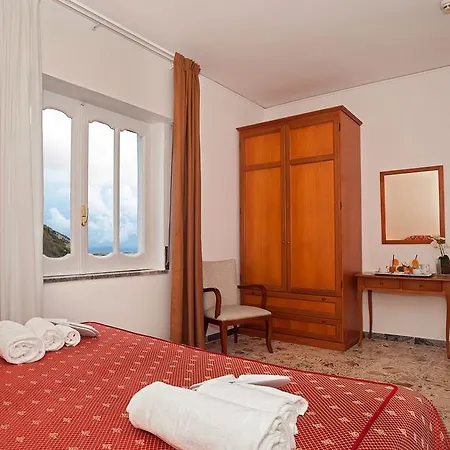 Caruso Hotel
