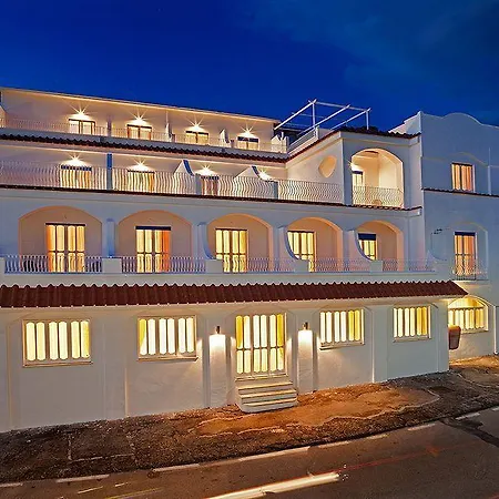 Caruso Hotel 4*